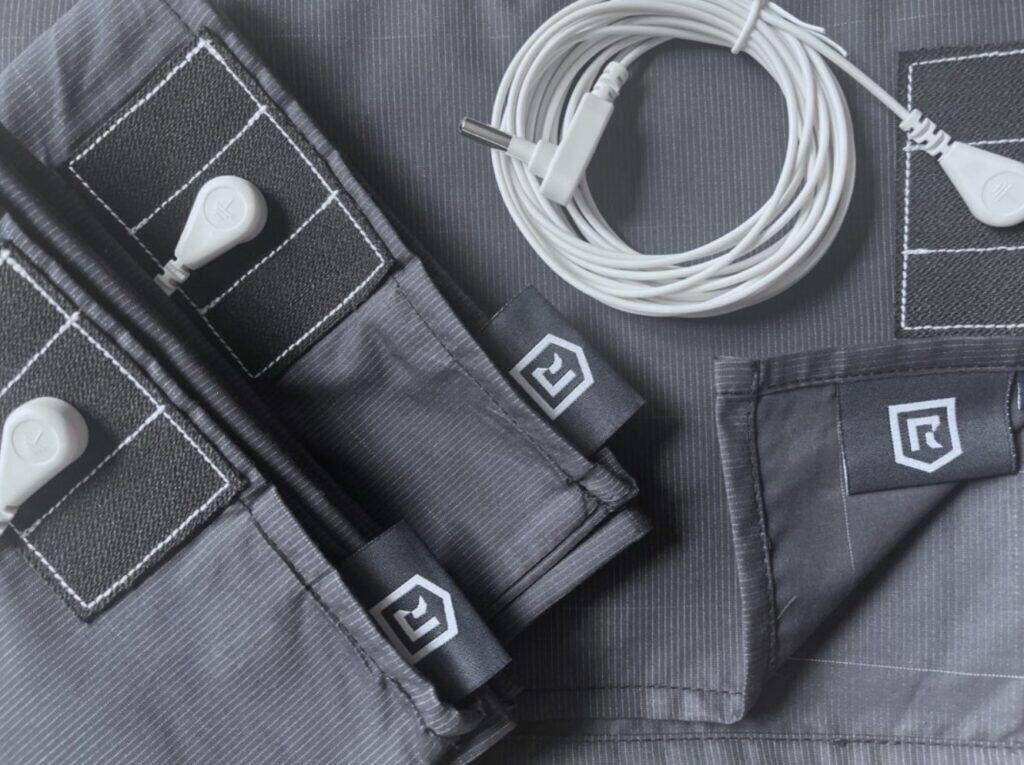 a grounding sheet with a grounding cord